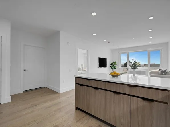 8404 4th Avenue image 9 of 35