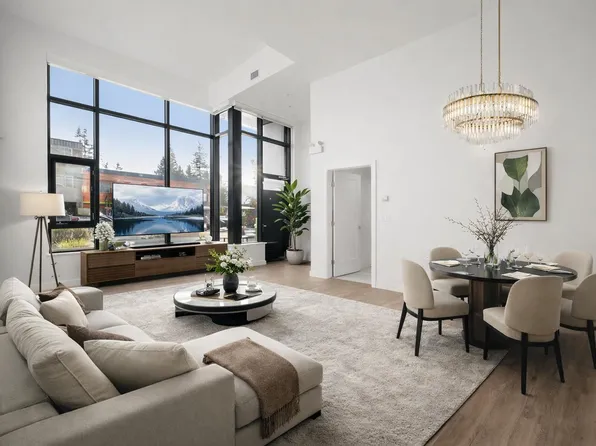 4983 Imperial St, Burnaby, BC V5H 0J8