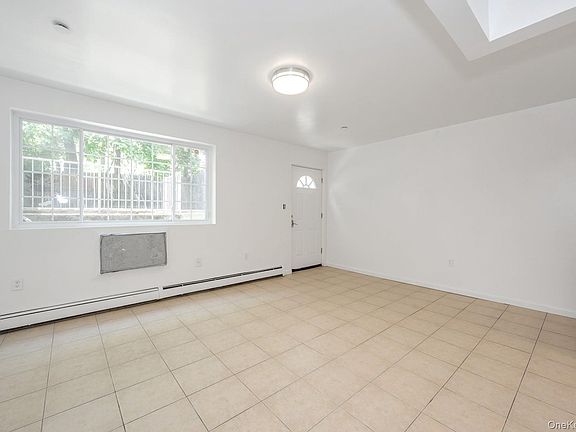 5th image of 3313 Rombouts Avenue