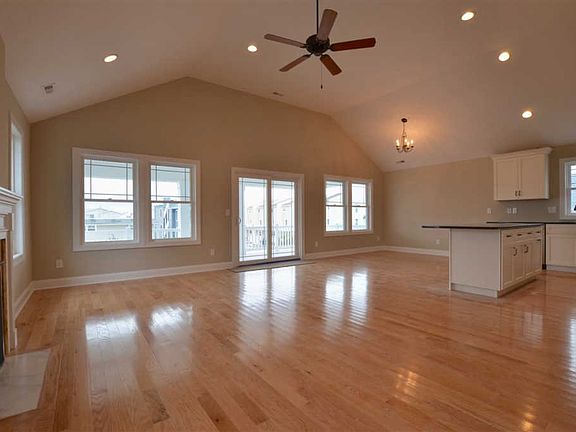 5th image of 5515 Haven Ave #15