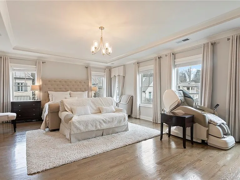 1135 Cordia Ave NW — Photo 40