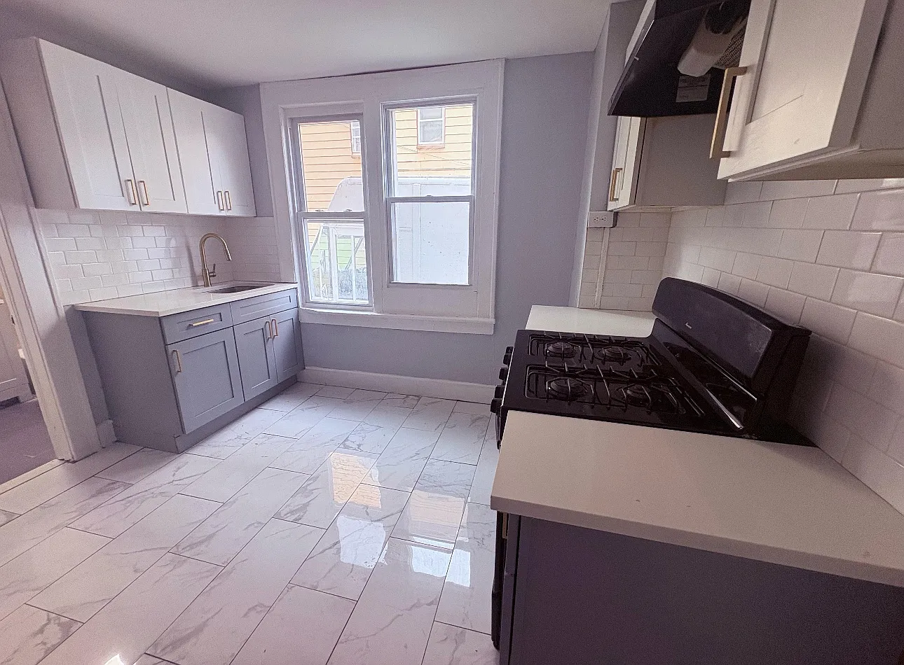 3 bed, $1,850 — Photo 2