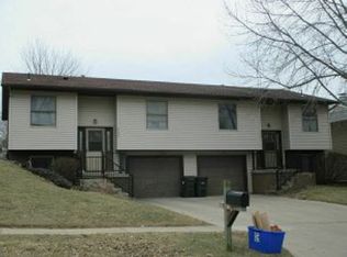 2150 & 2152 Taylor Dr, Iowa City, IA 52240