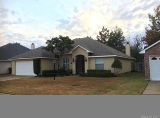 9816 Kings Pointe Dr, Shreveport, LA 71115