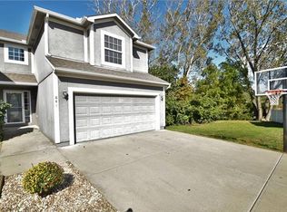 641 Spring Ave, Bonner Springs, KS 66012