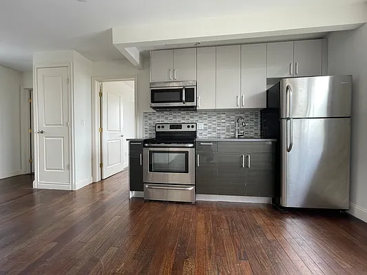 Rented by ABCO Commercial Properties, LLC | media 9