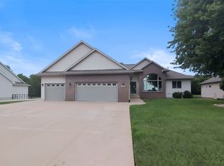 824 S Jackson St, Boone, IA 50036