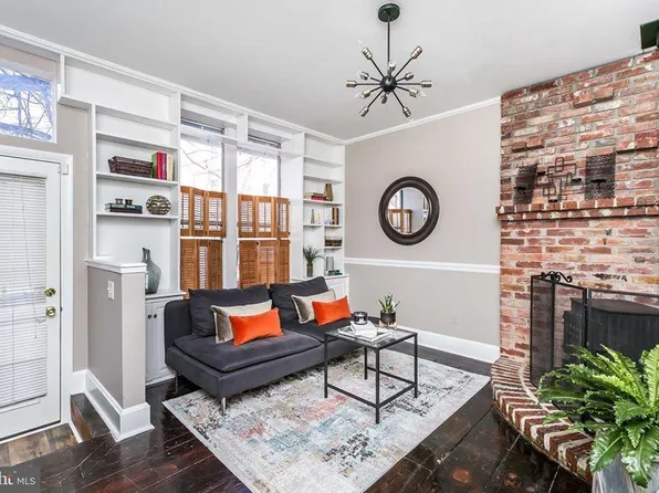 2211 E Baltimore St, Baltimore, MD 21231