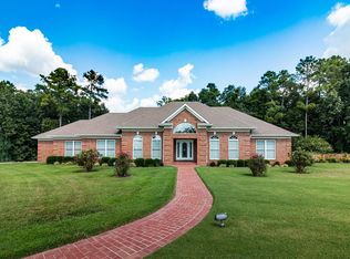 64 Red Bird Ln, Lawrenceburg, TN 38464