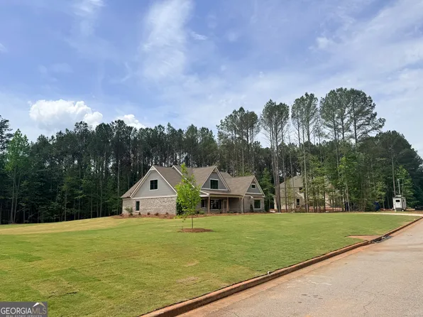 617 Shepherds Xing, Oxford, GA 30054