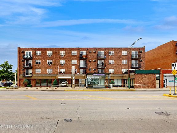 2nd image of 6333 N Milwaukee Ave #2E