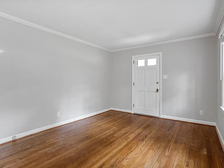 2111 Tudor Pl — Photo 15