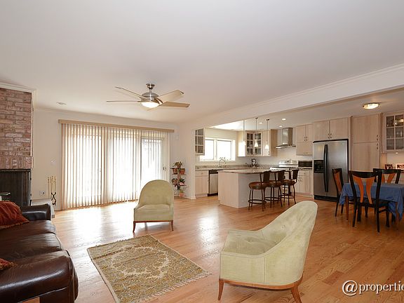 Kitchen/Living Room