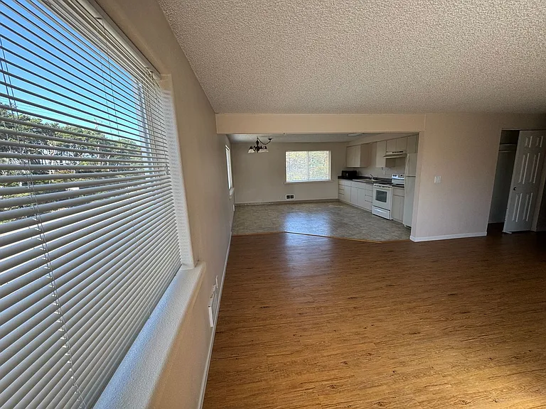 10645 NW Pacific Coast Hwy — Photo 9
