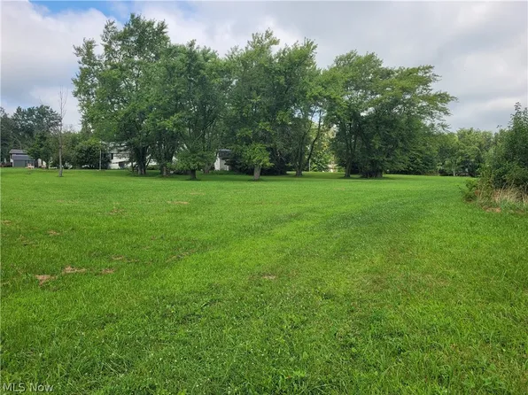 1175 Trillium Ct, West Salem, OH 44287
