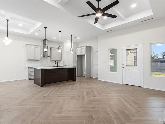 3rd image of 2024 Trinity St