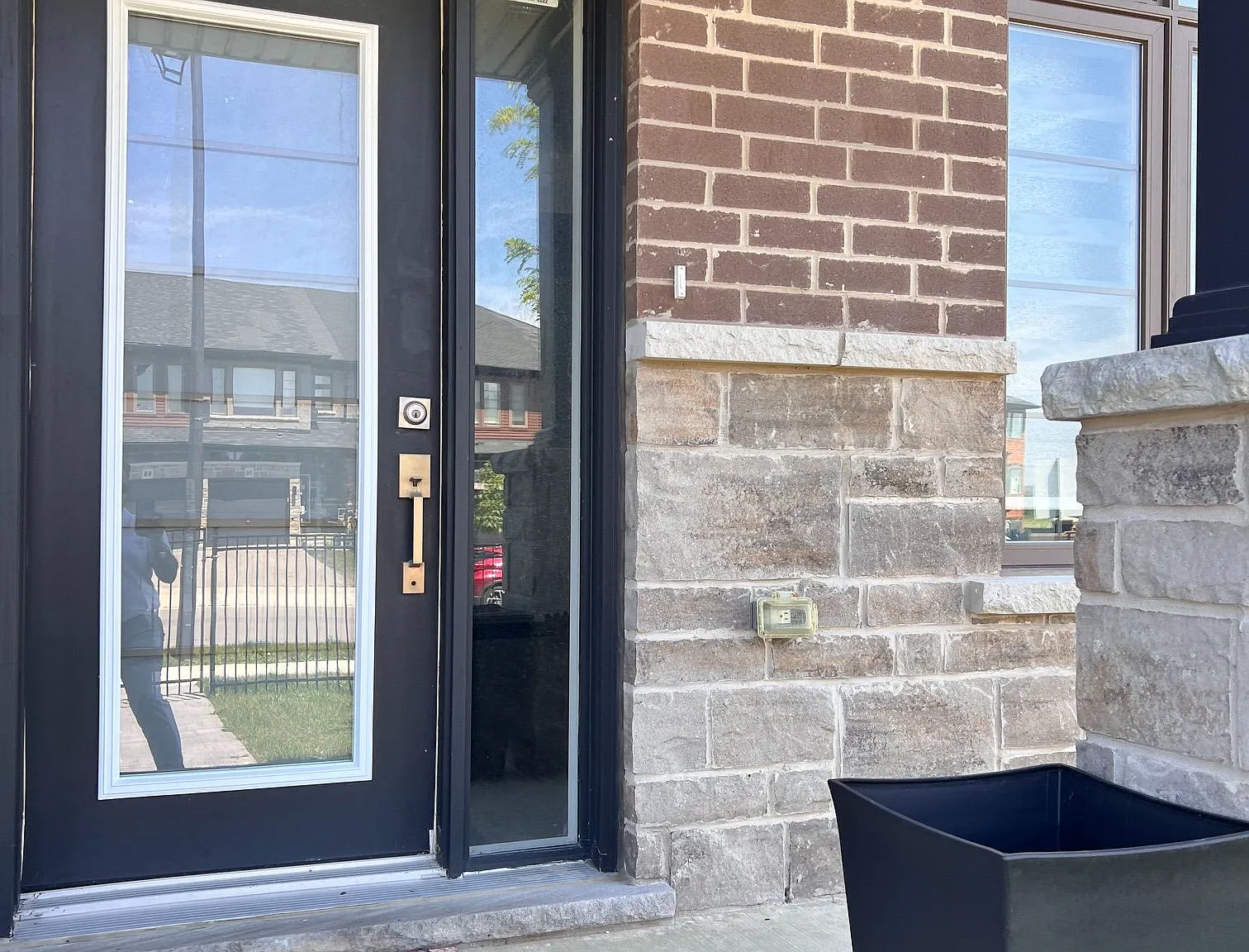 3 bed, $3,000 — Photo 4