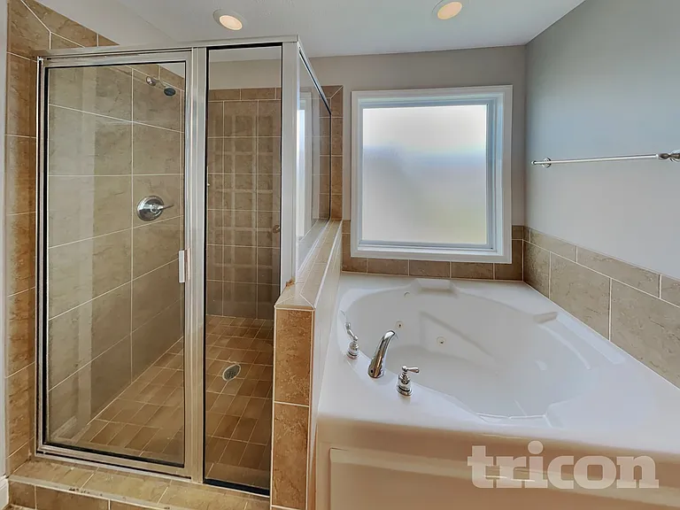 15 Summerseat Way — Photo 9
