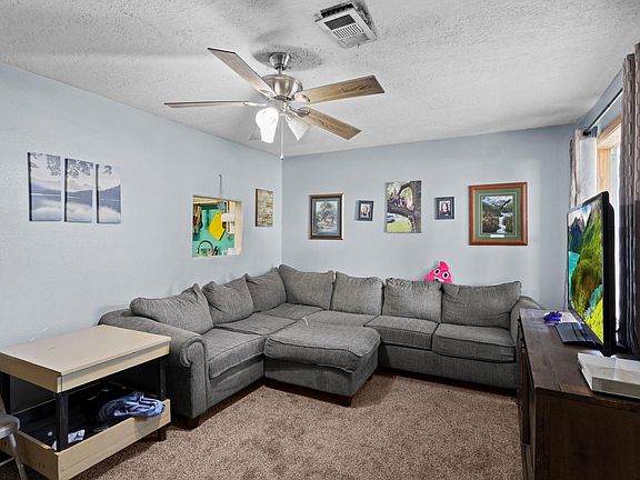 5th image of 315 N 3rd St