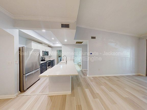 5th image of 10075 Gate Pkwy N APT 312