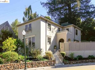 748 Grosvenor Pl, Oakland, CA 94610