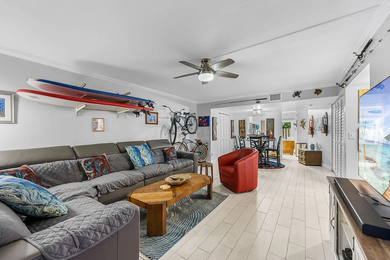 2 bed, 2.0 bath, 1108 sqft, $3,357 — Photo 1