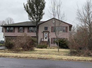 15 Manning Rd, Paramus, NJ 07652