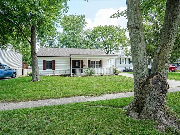 2nd image of 3053 Pokagon Dr