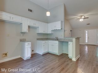 983 Nolan Ln, Cordova, TN 38018
