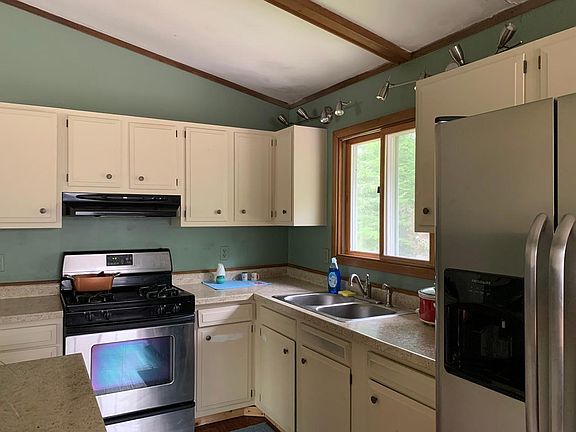3rd image of 5014 E POPKO CIR