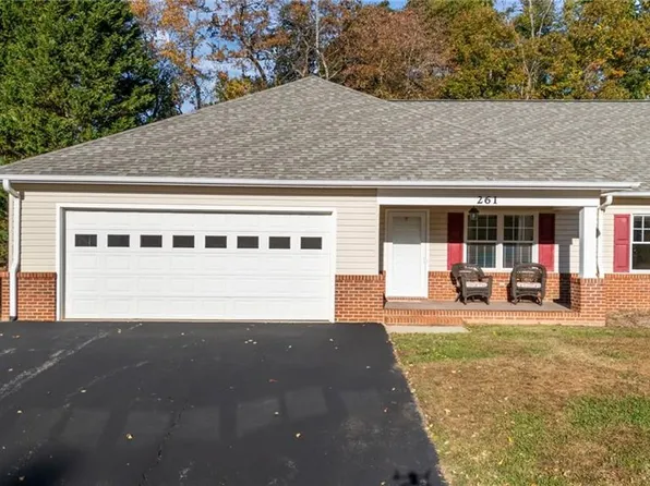 261 S Boyles St, Pilot Mtn, NC 27041