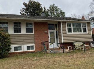 900 Malta Ln, Silver Spring, MD 20901