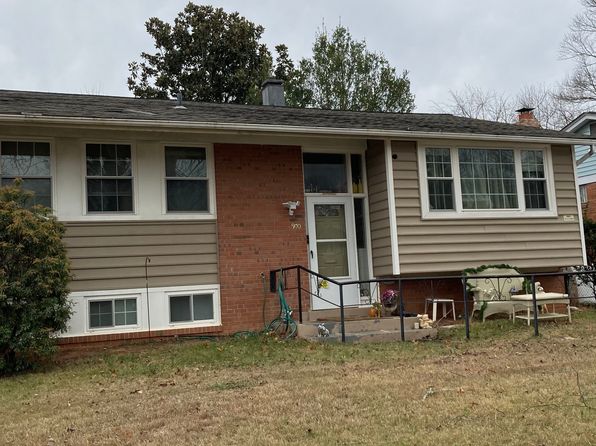 900 Malta Ln