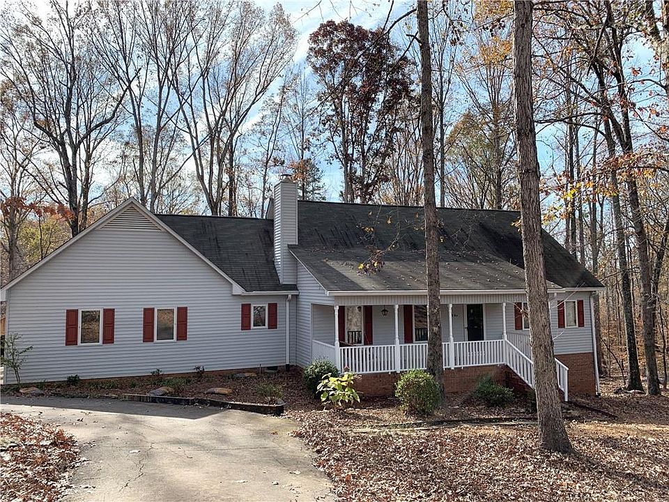 1st image of 113 Hill Dr