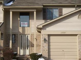 22216 Glenwood Ln, Trenton, MI 48183