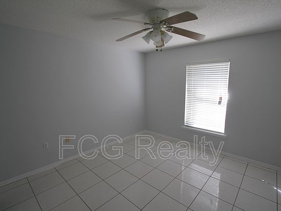 4th image of 722 Parrot Ct