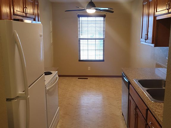 5th image of 2632 NW 69th Pl