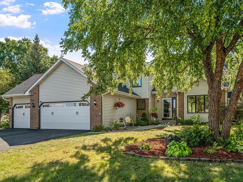 1st image of 700 Spring Hill Dr