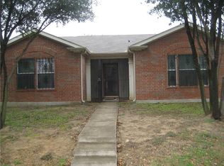 725 Trinity Ln, Dallas, TX 75241