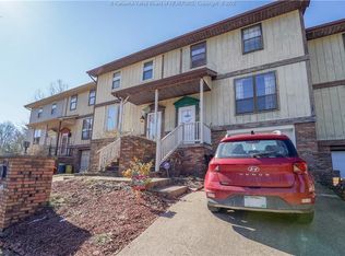 204 Jamestown Rd, Nitro, WV 25143