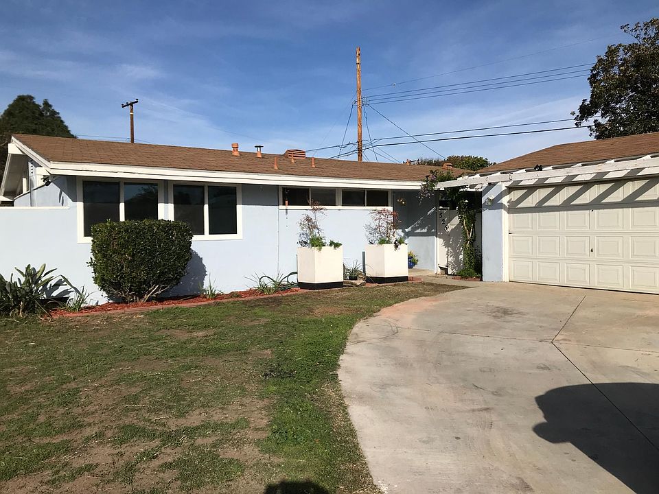 525 W. Roberta (front view)