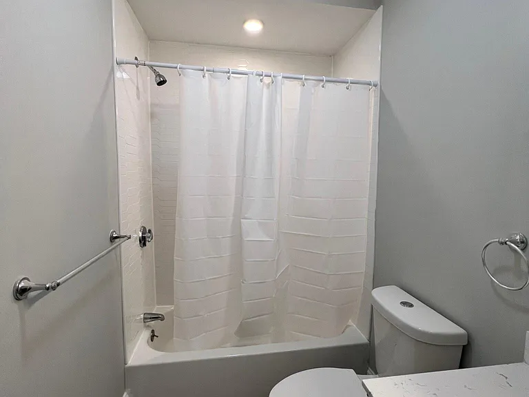 81 Pearl St #3 — Photo 9