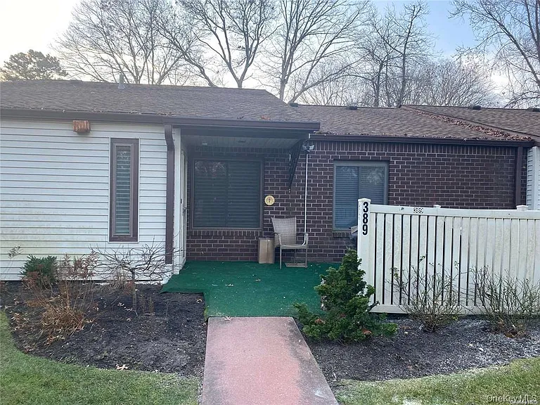 389 Clubhouse Ct #457 — Photo 3