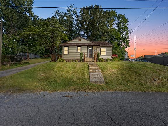 2nd image of 408 Beechwood Dr