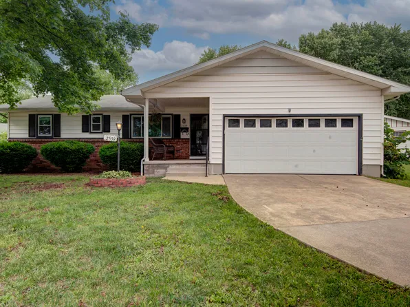 2539 S Westwood Avenue, Springfield, MO 65807
