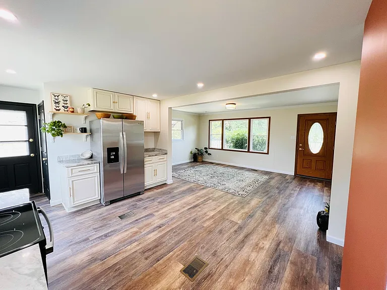 3619 Orchard St — Photo 1