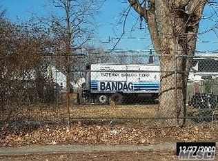 159 Nassau Rd, Roosevelt, NY 11575