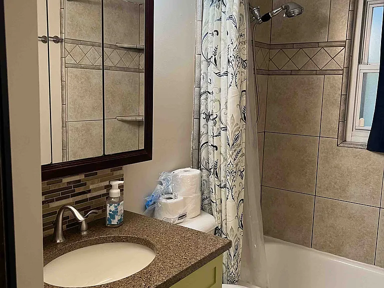 3521 Burke Ave #2 — Photo 16