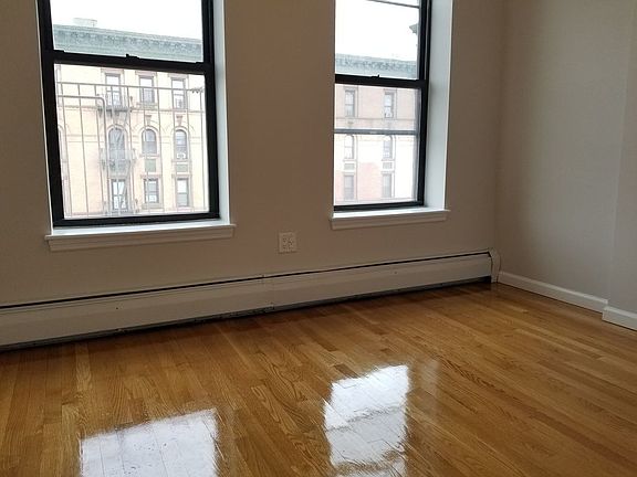 5th image of 144 Bruckner Blvd APT 3B