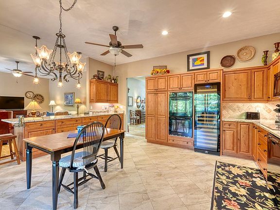 20th image of 198 Riverbend Dr